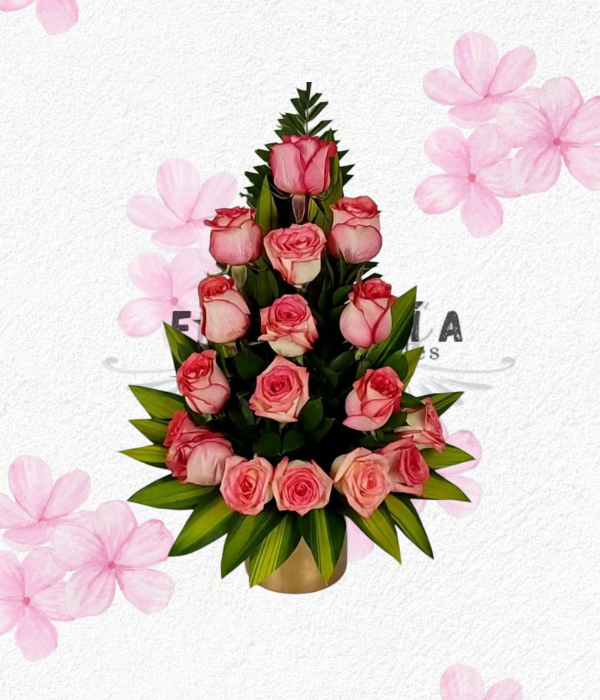 Arreglo en rosas y lindo follaje