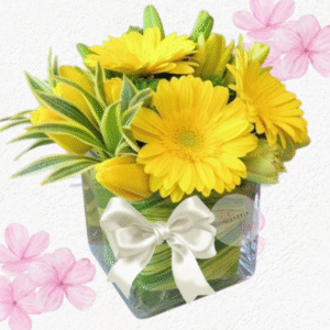 Hermoso cubo de vidrio, 3Rosas 3Gerberas 3Lilium y 3Tulipanes...