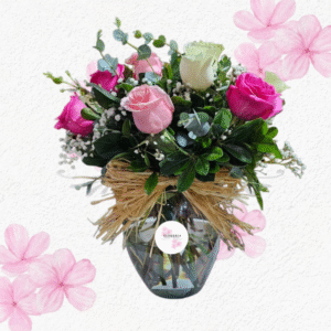 Florero en 12 rosas e eucaliptus