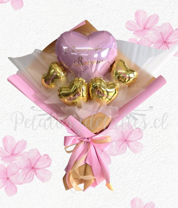 Ramo en corazones y envoltorio en tonos rosita y blanco