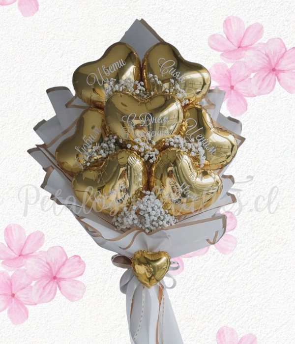 Ramo en corazones dorados y lindo envoltorio en tono blanco