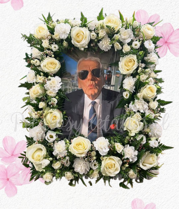 Agradecimiento en ofrenda fúnebre, foto o frases, flores mix