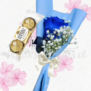 Rosita blue decorada con ilusión y bombones ferreros