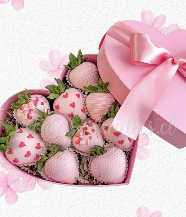 Encantadora caja corazon en 10 fresas decoradas