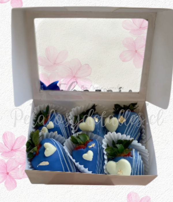 Caja cuadrada visora en 6 frutillas decoradas