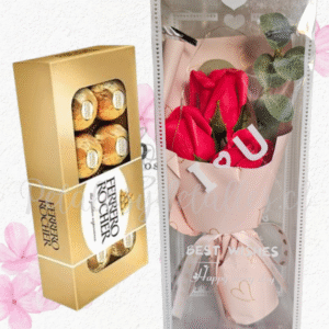 Ramito en 3 rositas de jabón rojas en caja de acetato y bombones