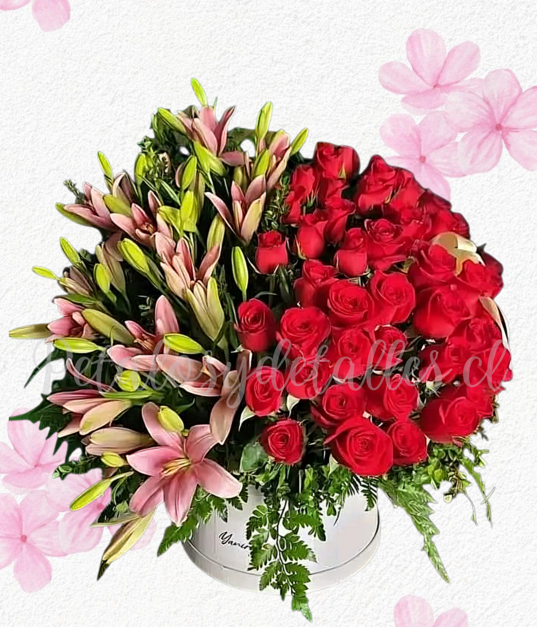 Mega box en 30 rosas importadas y 20 lilium encantadores