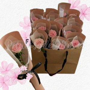 Pack en 20 rositas importadas decoradas y lindo lazo