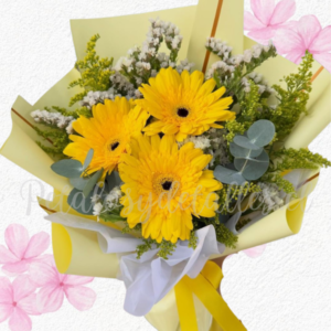 Ramo de 3 delicadas gerberas, follaje y envoltorio